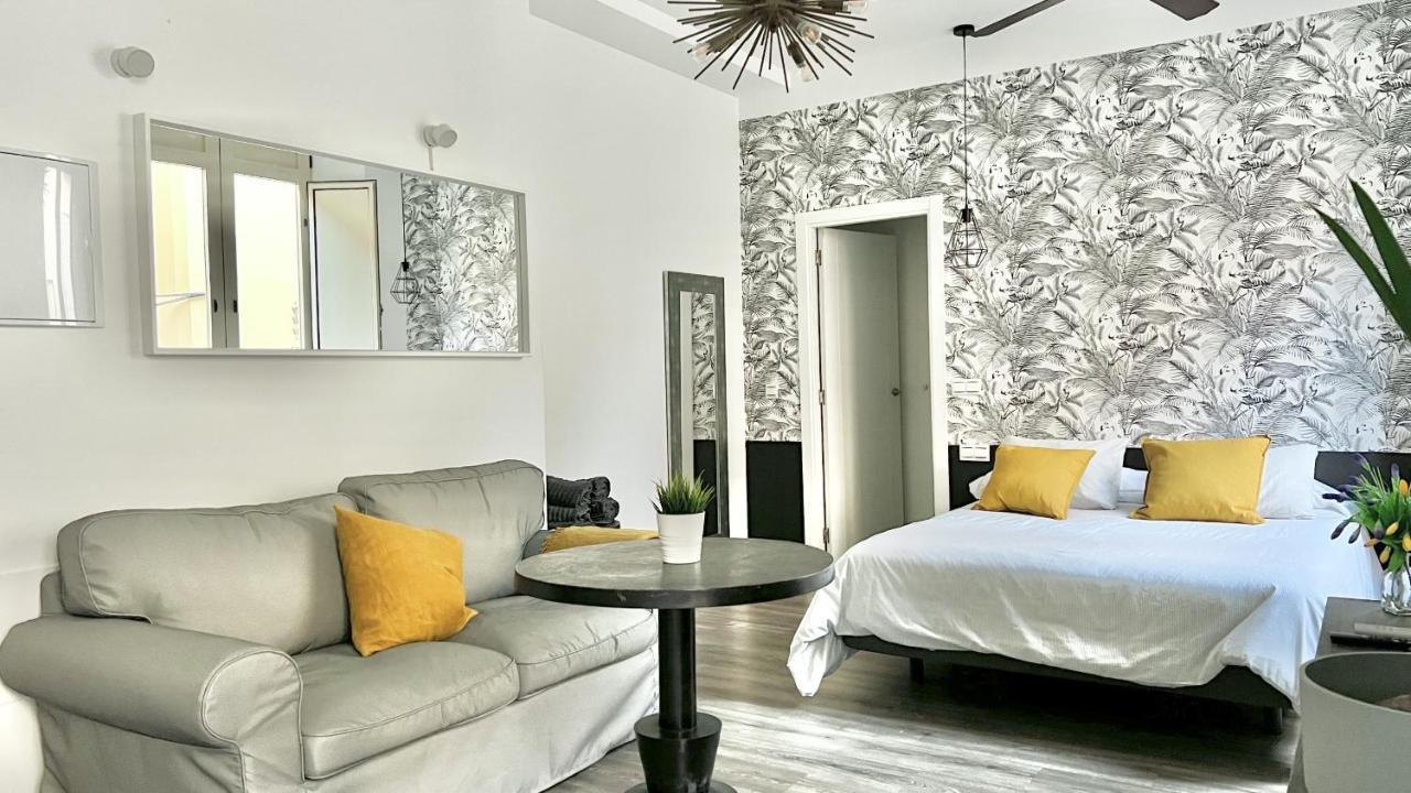 Suites La Merced 马拉加 外观 照片